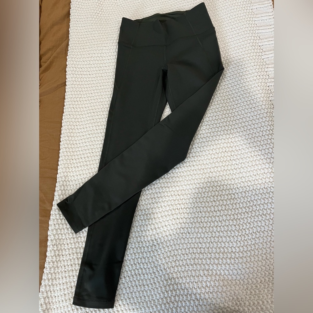 Under Armour leggings, olive green, like new